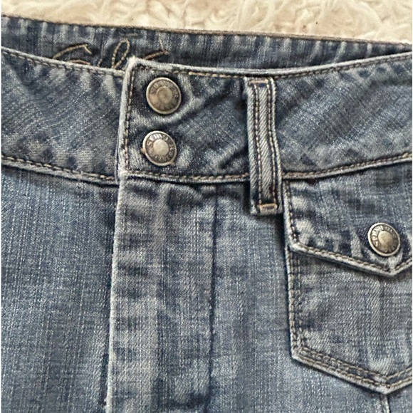 Vintage y2k
SILVER Jeans Co Denim knee length jean skirt 28 1026 D1 - Picture 4 of 6